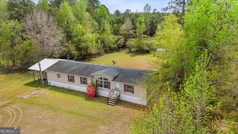 1298 Lee RD Pembroke, GA 31321