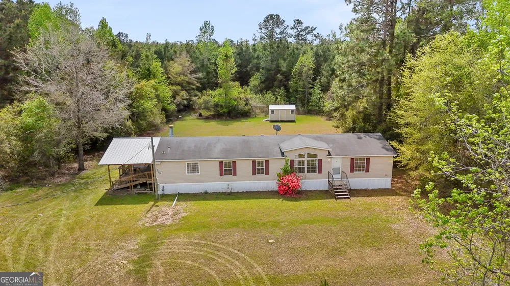 1298 Lee RD Pembroke, GA 31321