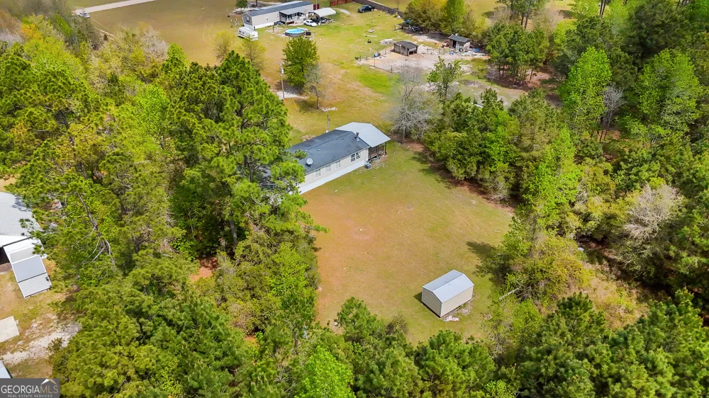 1298 Lee RD Pembroke, GA 31321