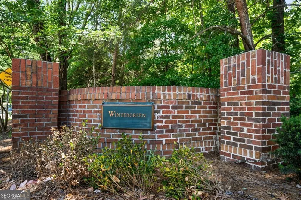 6176 Wintergreen RD Norcross, GA 30093