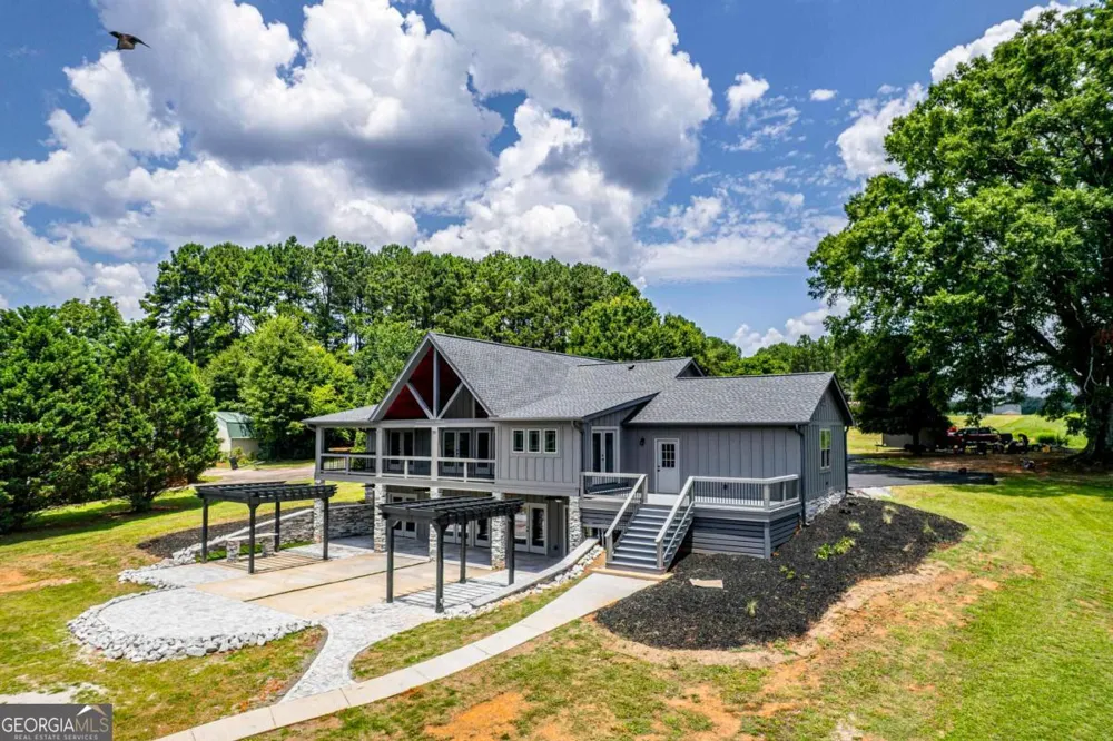 2560 Swords RD Greensboro, GA 30642