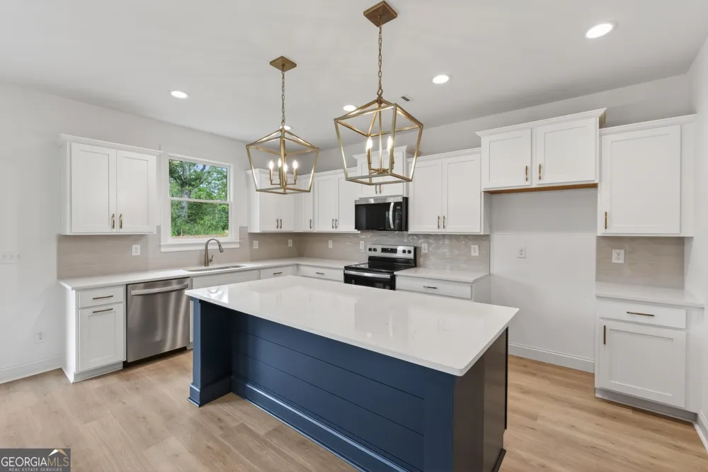 12 CORETTA CT Winder, GA 30680