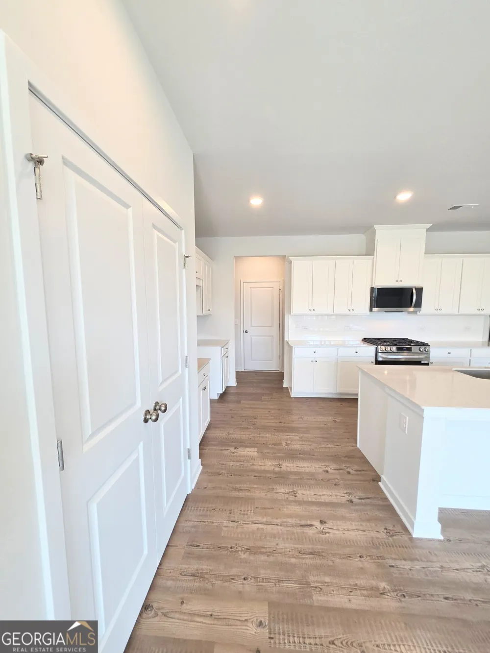 1319 Farmers LOOP Austell, GA 30106