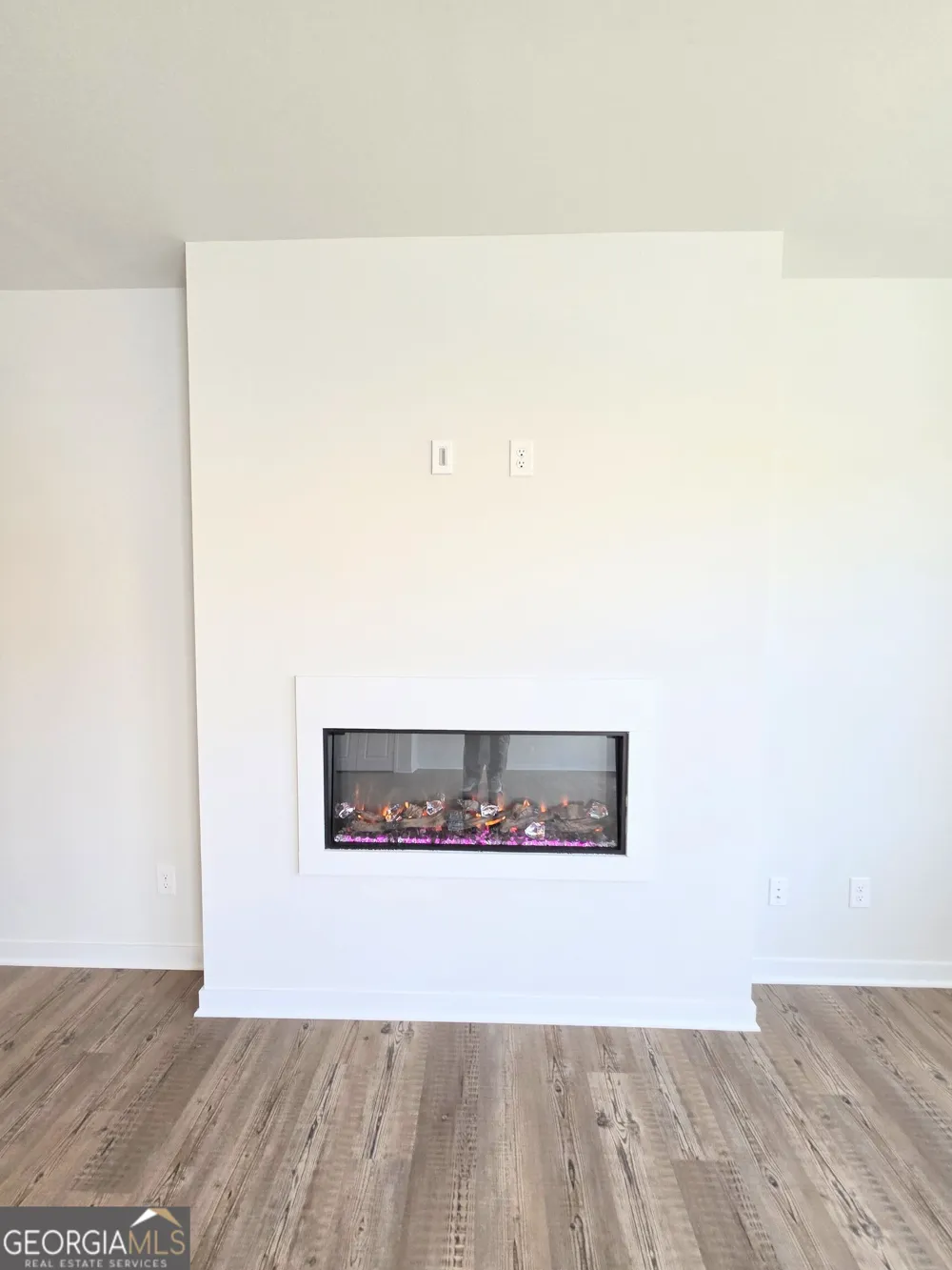 1319 Farmers LOOP Austell, GA 30106