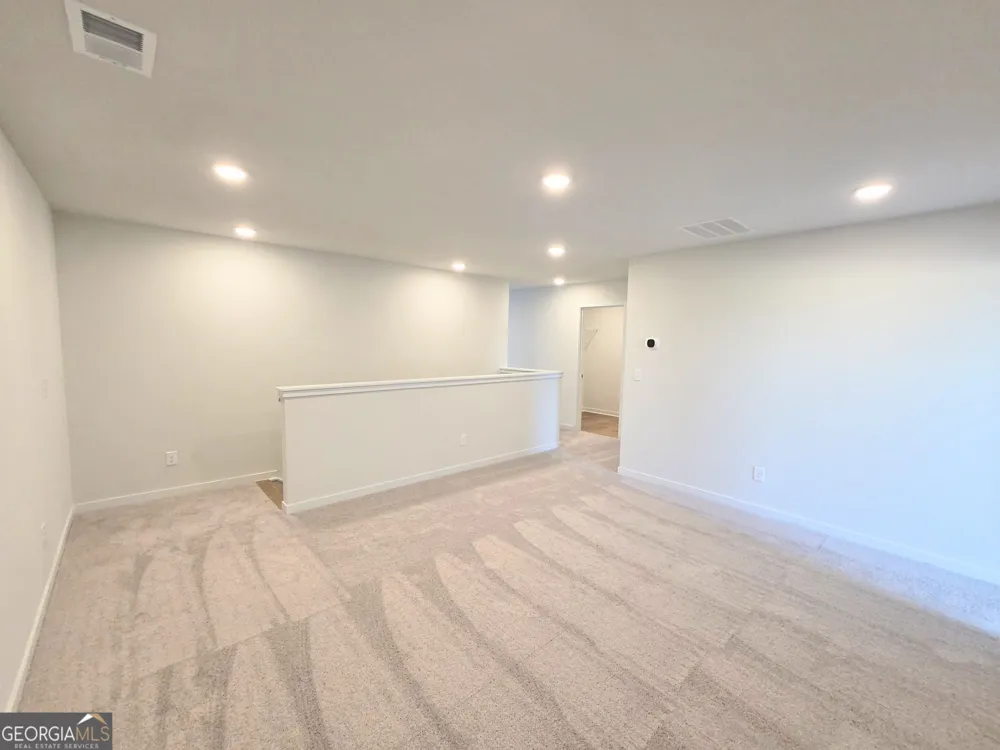 1319 Farmers LOOP Austell, GA 30106
