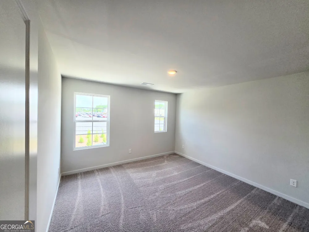 1319 Farmers LOOP Austell, GA 30106