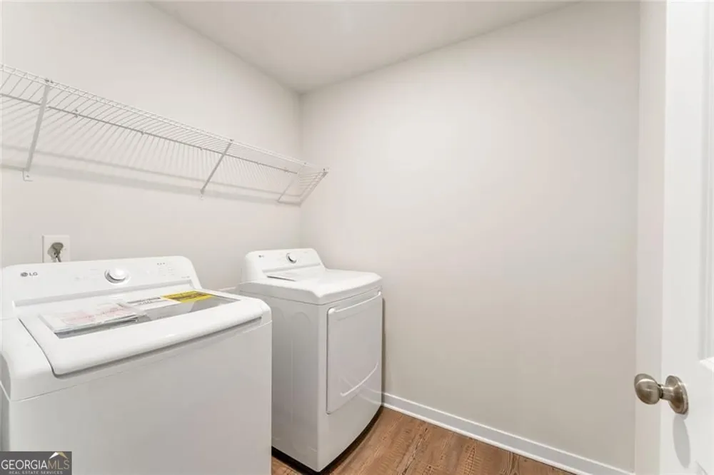 1375 Farmers LOOP Austell, GA 30106