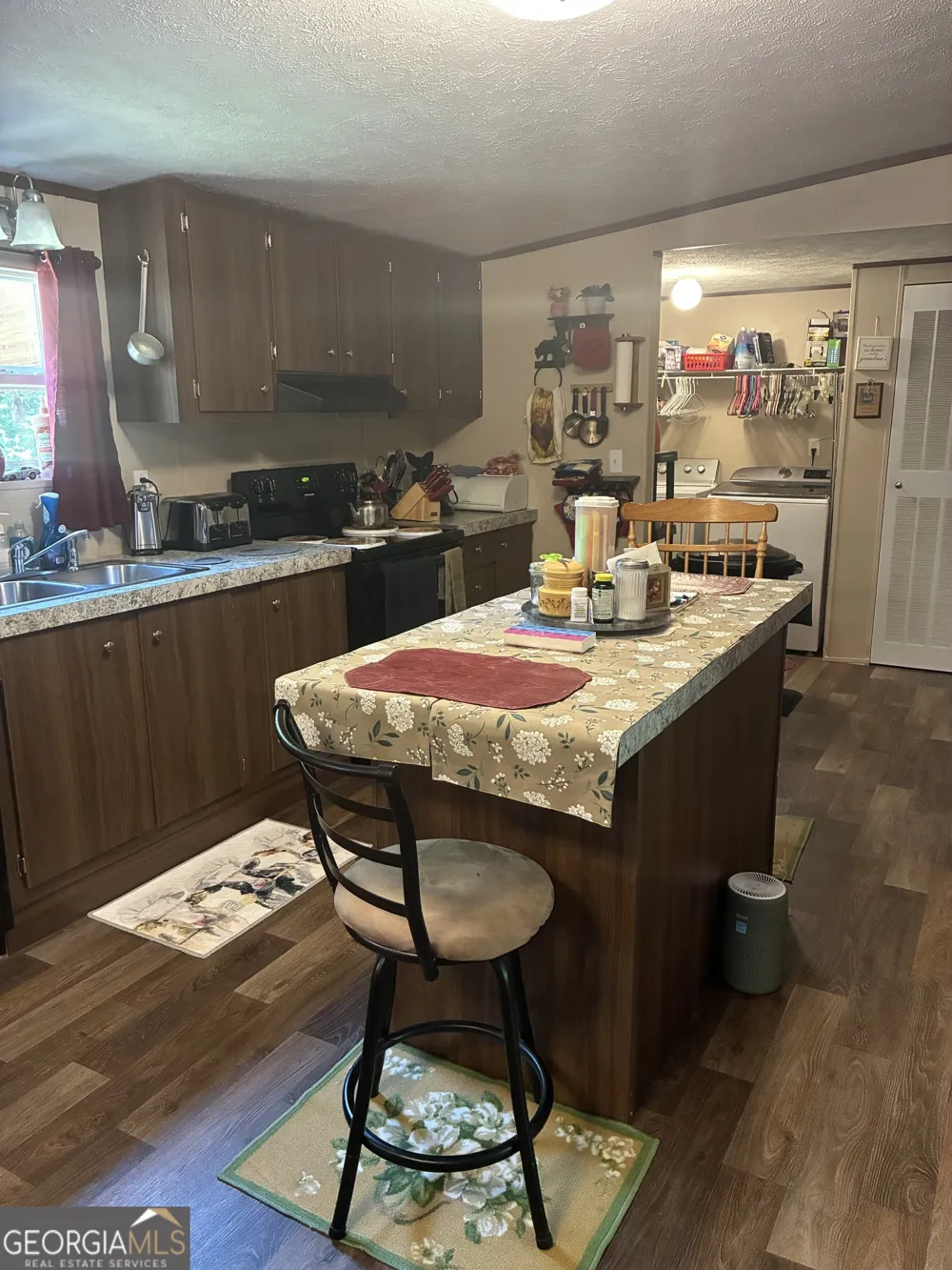 407 Knight DR Ellijay, GA 30540