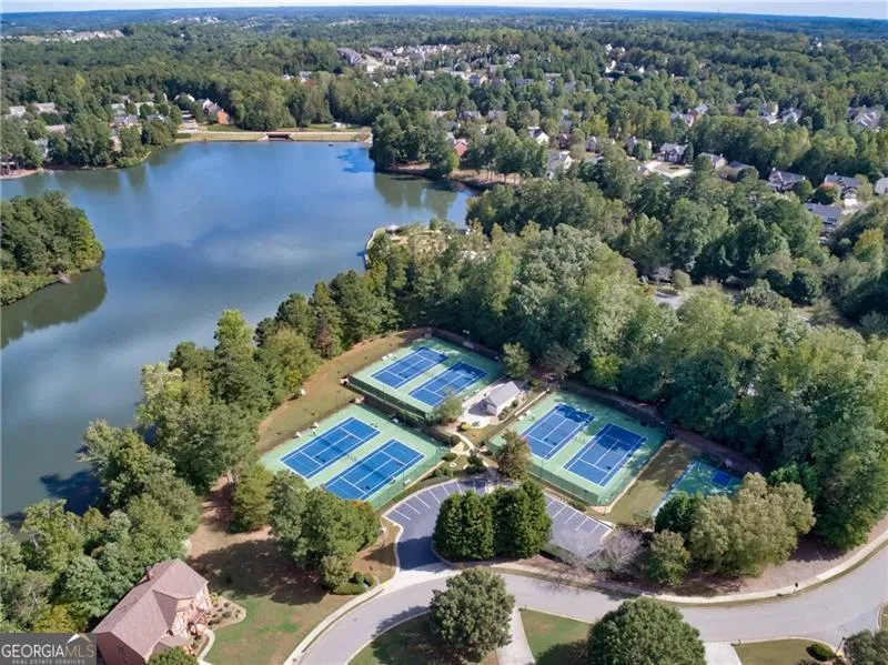 501 Cunninghame CT Peachtree City, GA 30269