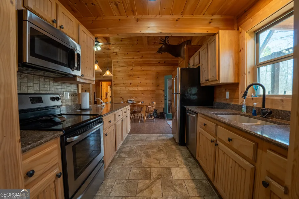 3270 Jeff Davis RD Thomaston, GA 30286