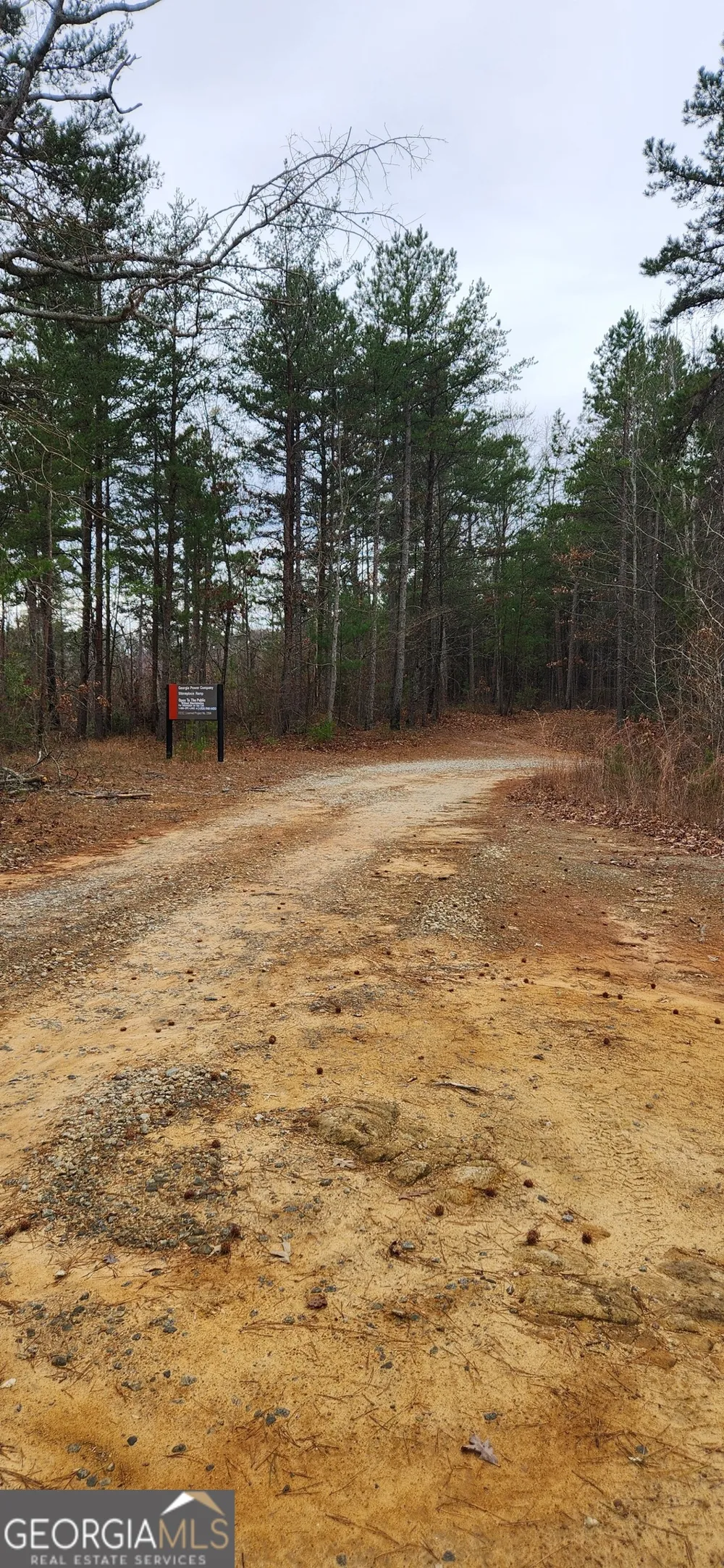 361 Vista Dell LN Tallulah Falls, GA 30573