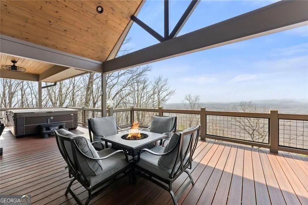 655 Mountainside DR Cleveland, GA 30528