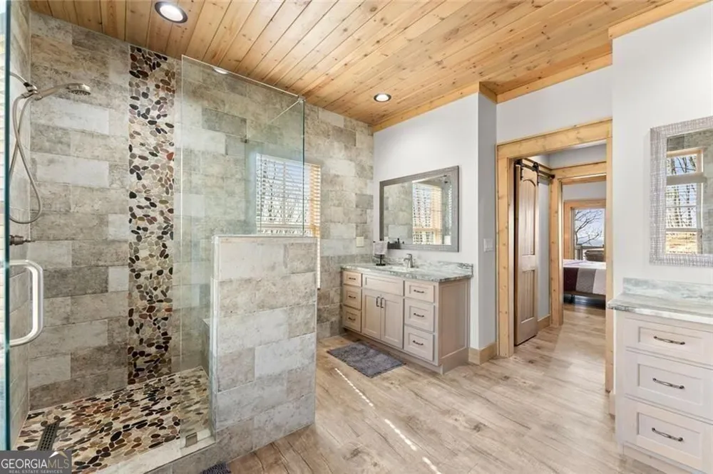 655 Mountainside DR Cleveland, GA 30528