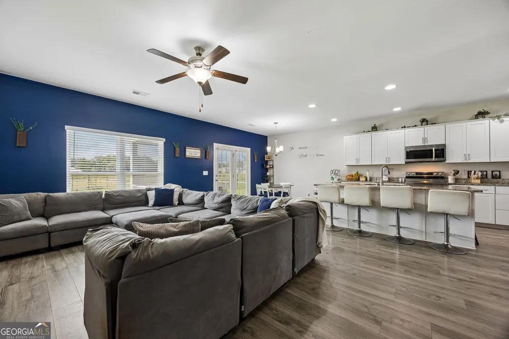 212 Bowline LN Kingsland, GA 31548
