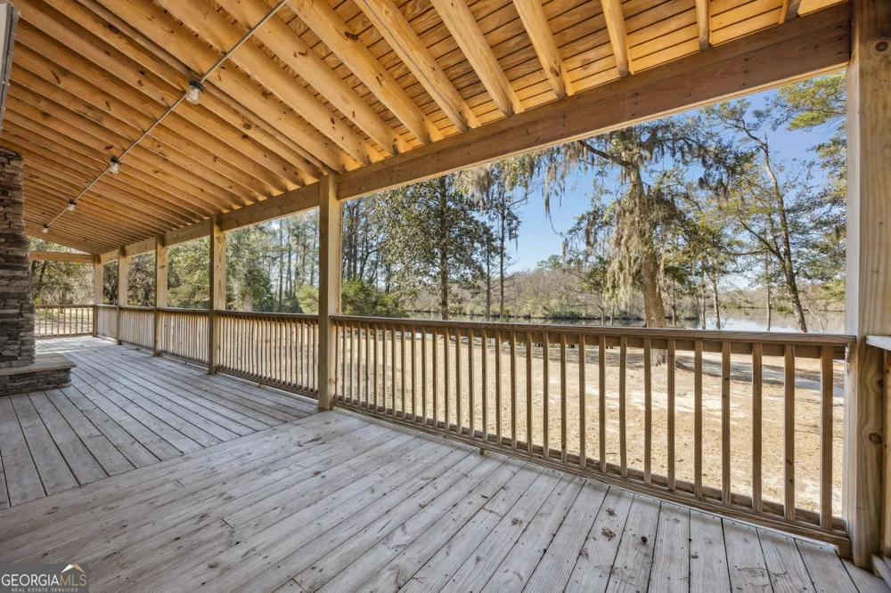 212 Bowline LN Kingsland, GA 31548