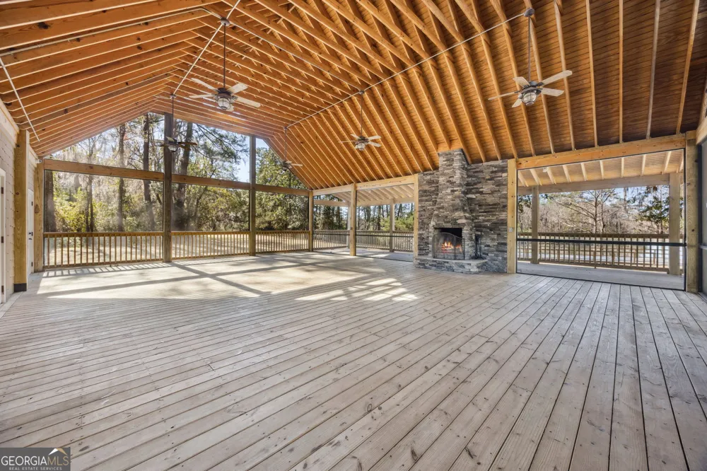 212 Bowline LN Kingsland, GA 31548