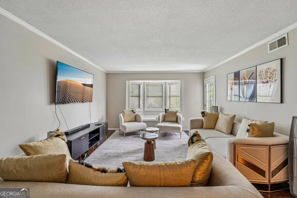 6851 Roswell RD Sandy Springs, GA 30328