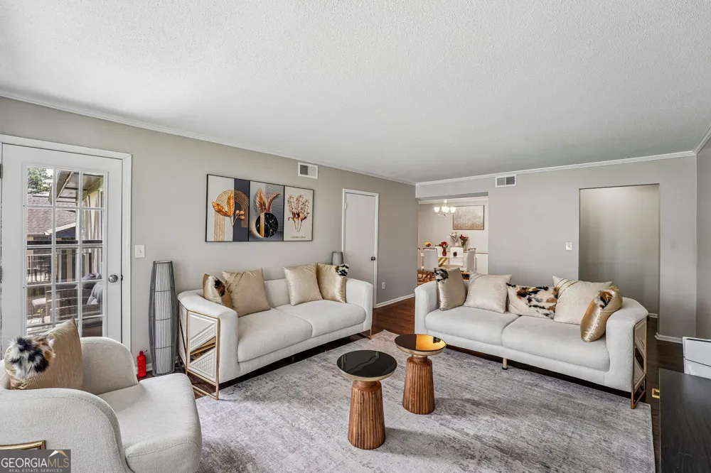 6851 Roswell RD Sandy Springs, GA 30328