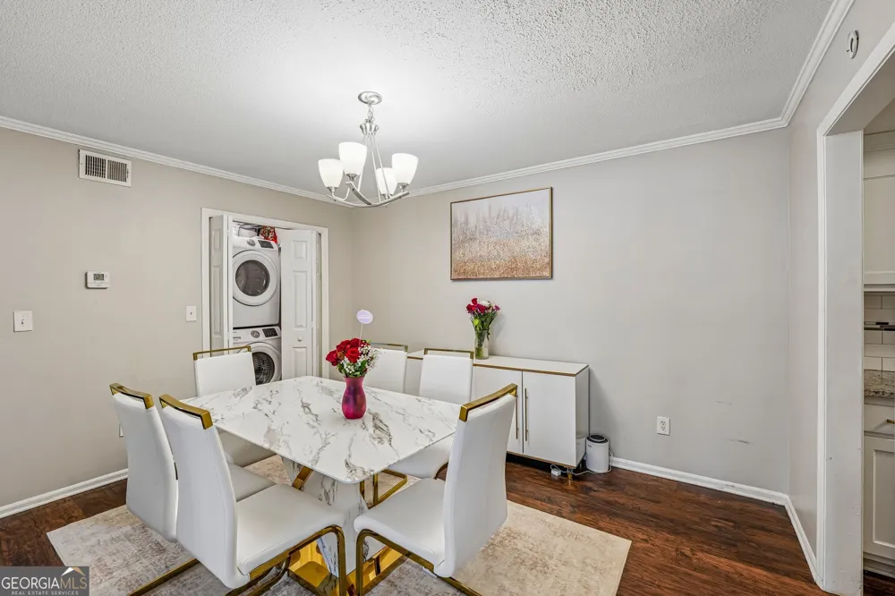 6851 Roswell RD Sandy Springs, GA 30328