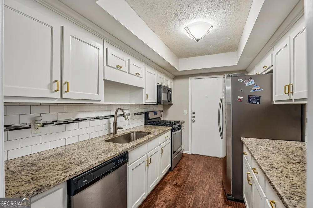 6851 Roswell RD Sandy Springs, GA 30328