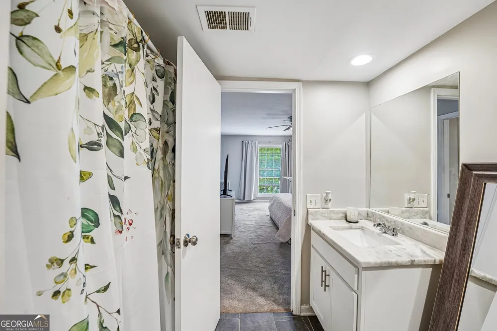 6851 Roswell RD Sandy Springs, GA 30328
