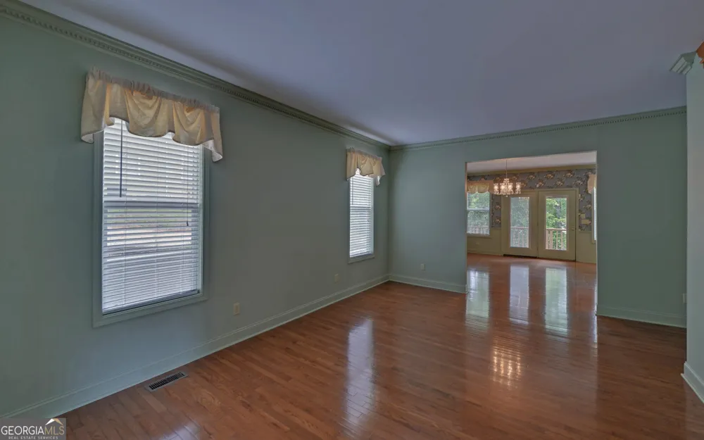 371 Shorewood CIR Toccoa, GA 30577