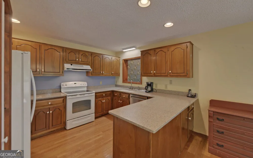 371 Shorewood CIR Toccoa, GA 30577