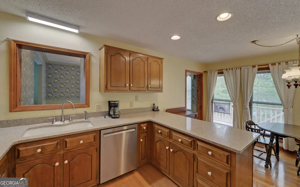 371 Shorewood CIR Toccoa, GA 30577