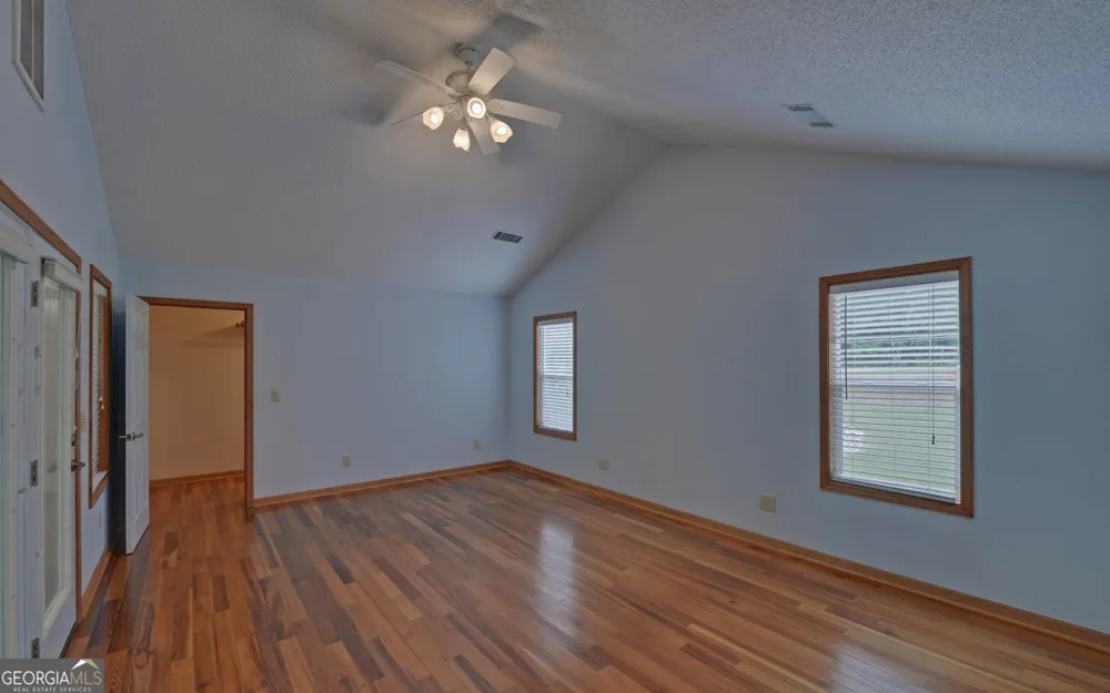 371 Shorewood CIR Toccoa, GA 30577