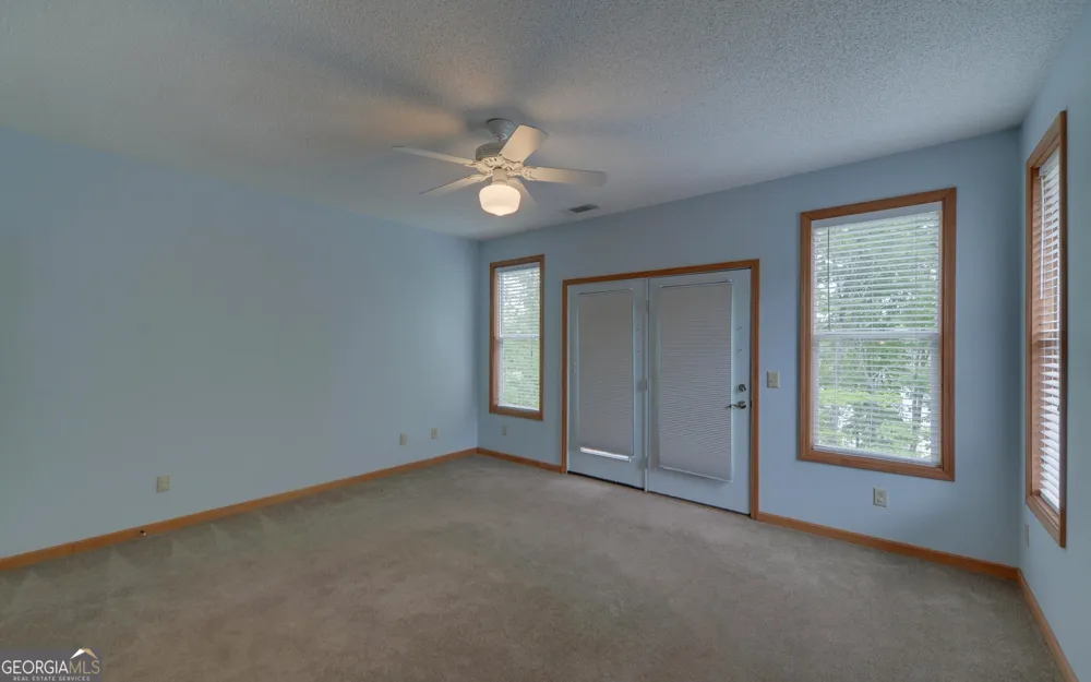 371 Shorewood CIR Toccoa, GA 30577