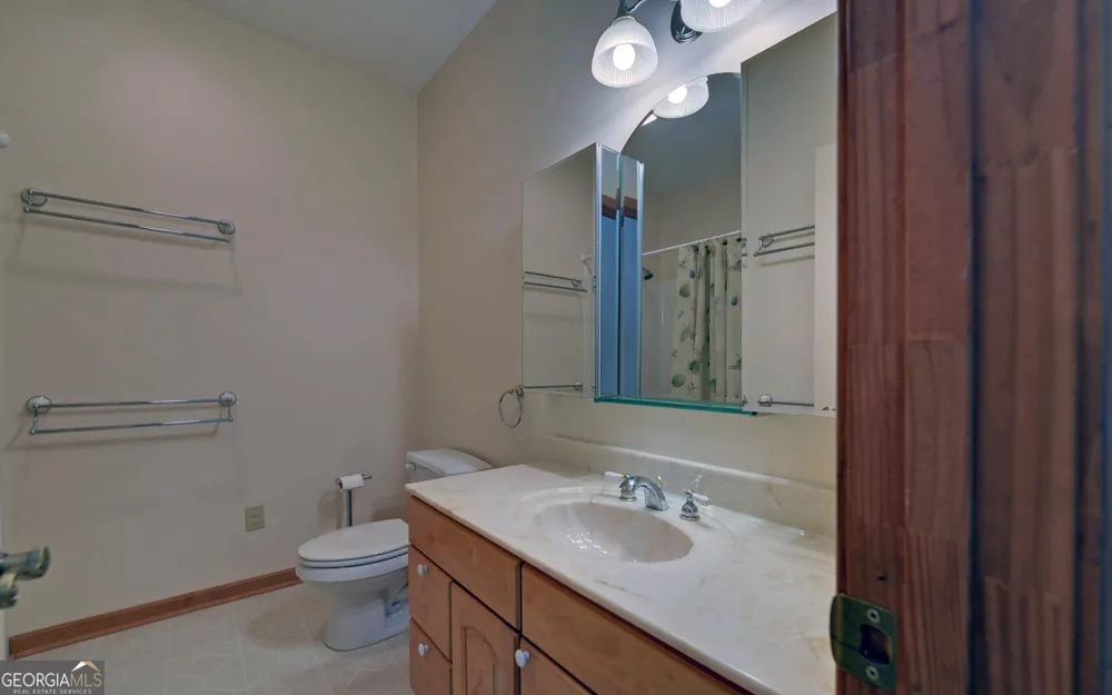 371 Shorewood CIR Toccoa, GA 30577