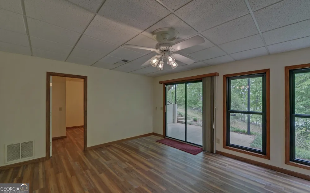 371 Shorewood CIR Toccoa, GA 30577