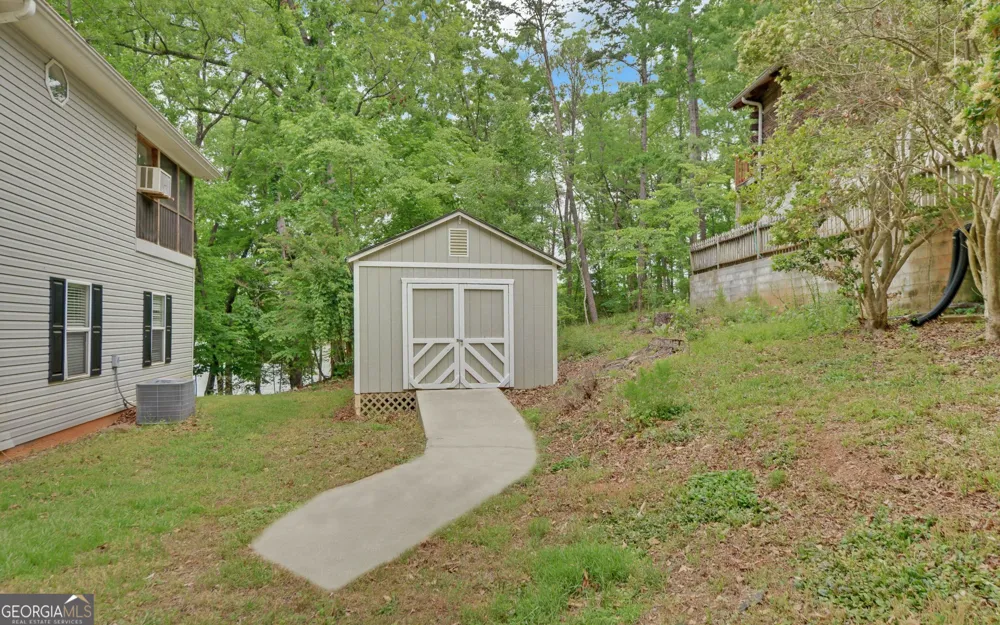 371 Shorewood CIR Toccoa, GA 30577