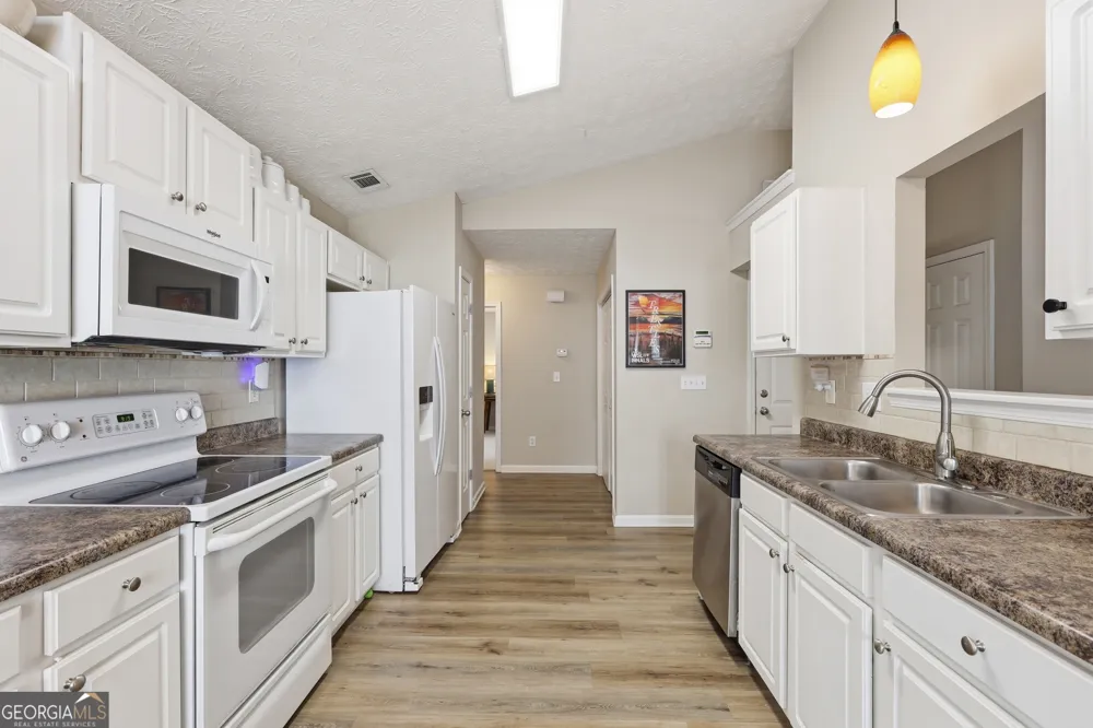 175 Summerbrook RD Braselton, GA 30517