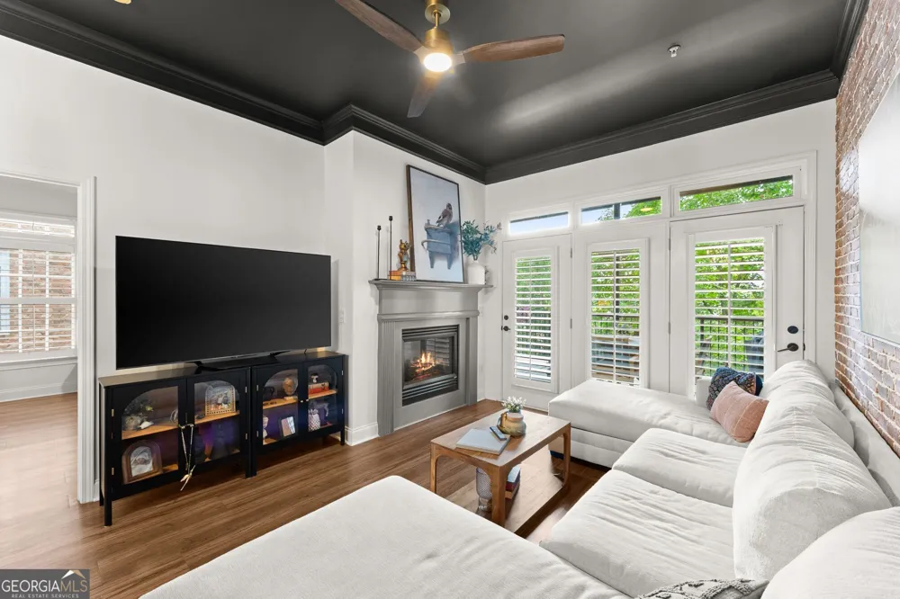 812 Creek View LN Roswell, GA 30075