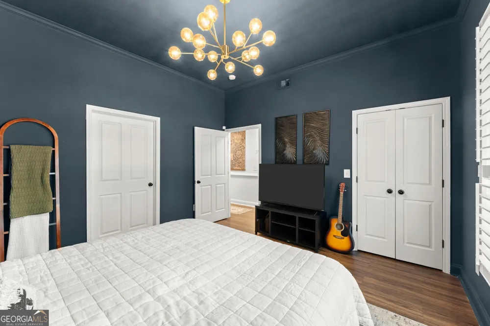 812 Creek View LN Roswell, GA 30075