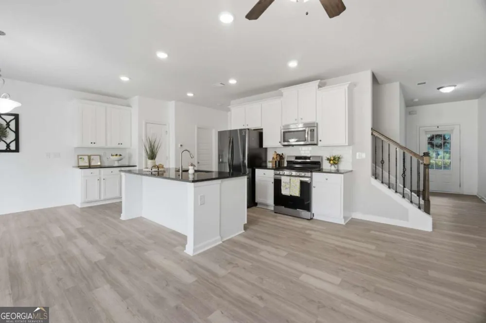 3713 Prospect Point DR Oakwood, GA 30566