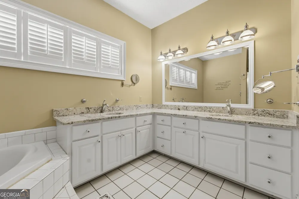 134 Patrick ST Swainsboro, GA 30401