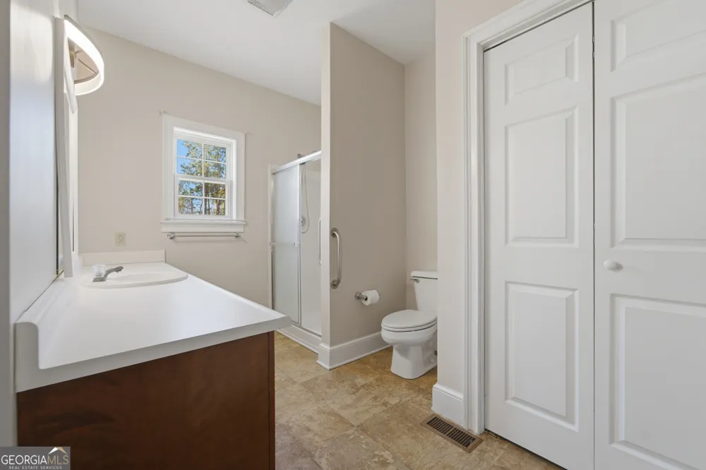 134 Patrick ST Swainsboro, GA 30401