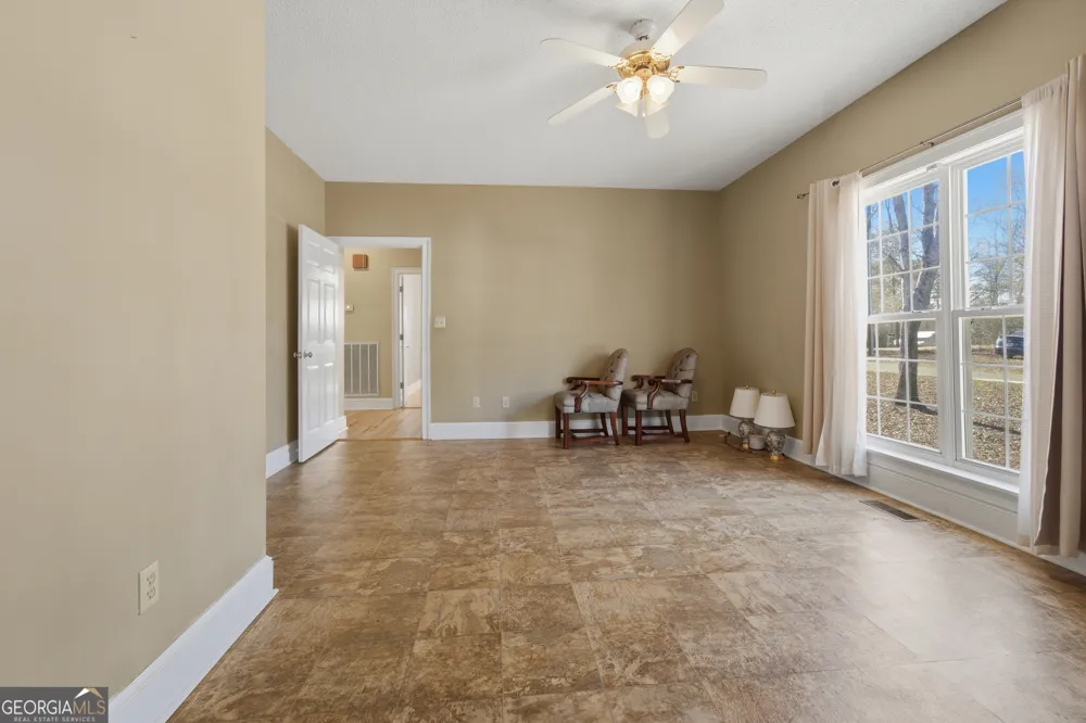 134 Patrick ST Swainsboro, GA 30401