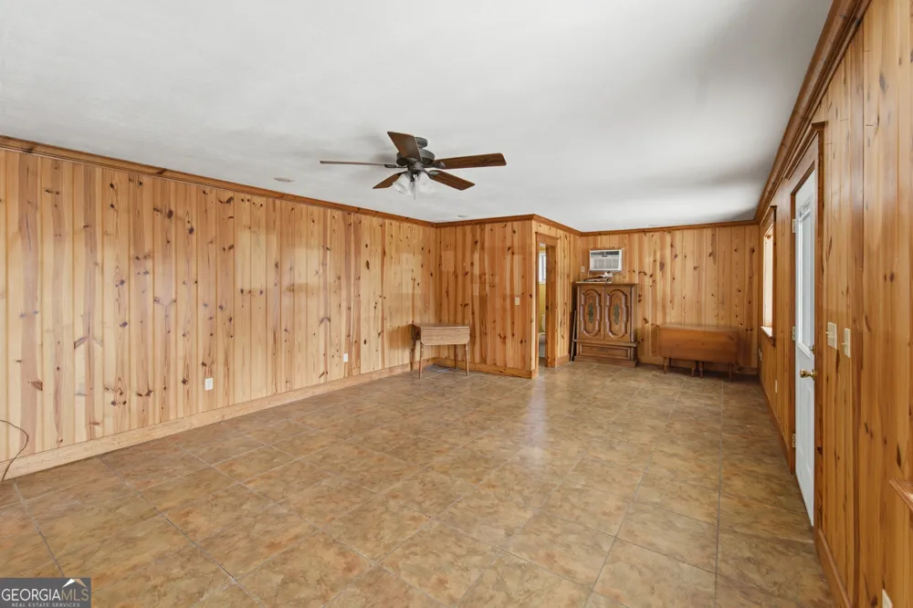 134 Patrick ST Swainsboro, GA 30401