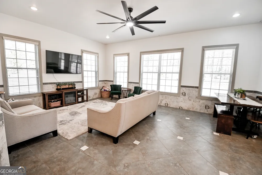 412 Trilium TRL Pendergrass, GA 30567