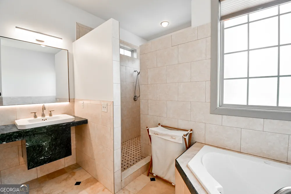 412 Trilium TRL Pendergrass, GA 30567