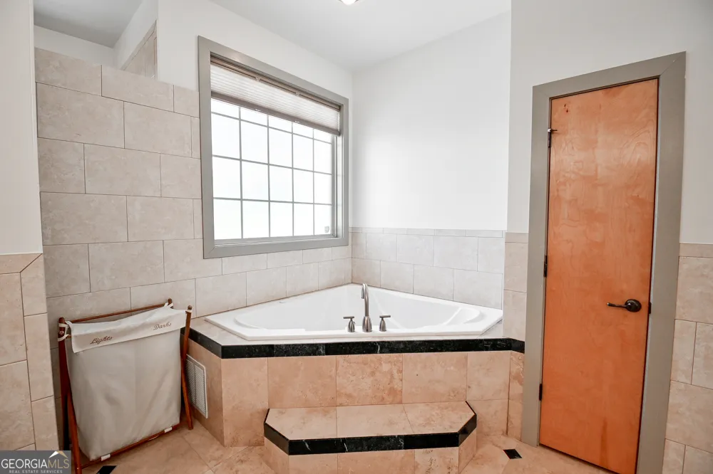 412 Trilium TRL Pendergrass, GA 30567