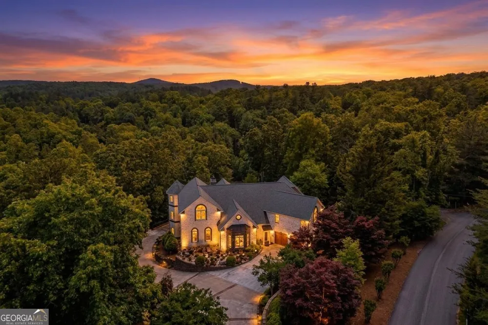 909 High Shoals DR Dahlonega, GA 30533