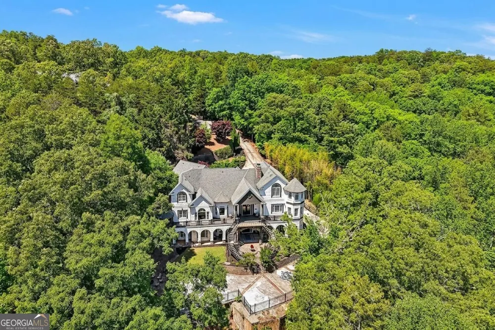 909 High Shoals DR Dahlonega, GA 30533