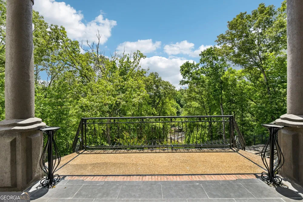 909 High Shoals DR Dahlonega, GA 30533