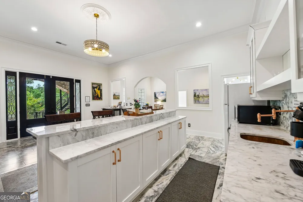 909 High Shoals DR Dahlonega, GA 30533