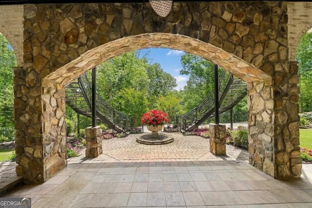 909 High Shoals DR Dahlonega, GA 30533