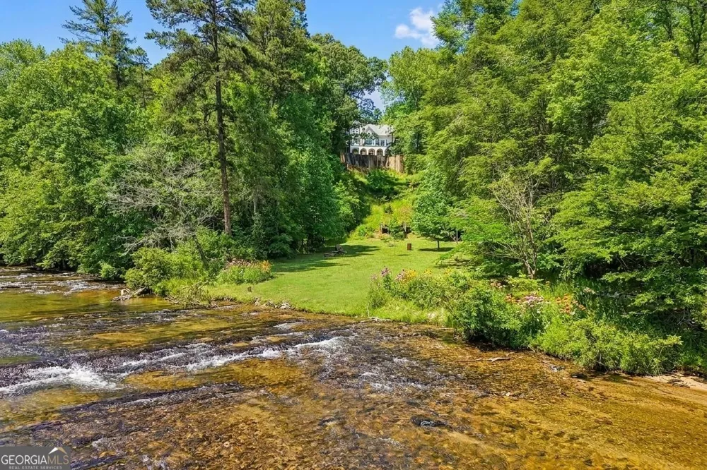 909 High Shoals DR Dahlonega, GA 30533